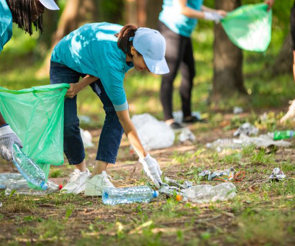 Blog images - Social Medias Role in Plastic Awareness